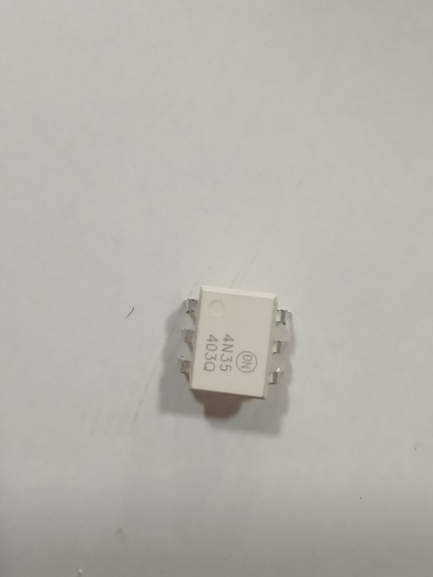 4N35 Optocoupler