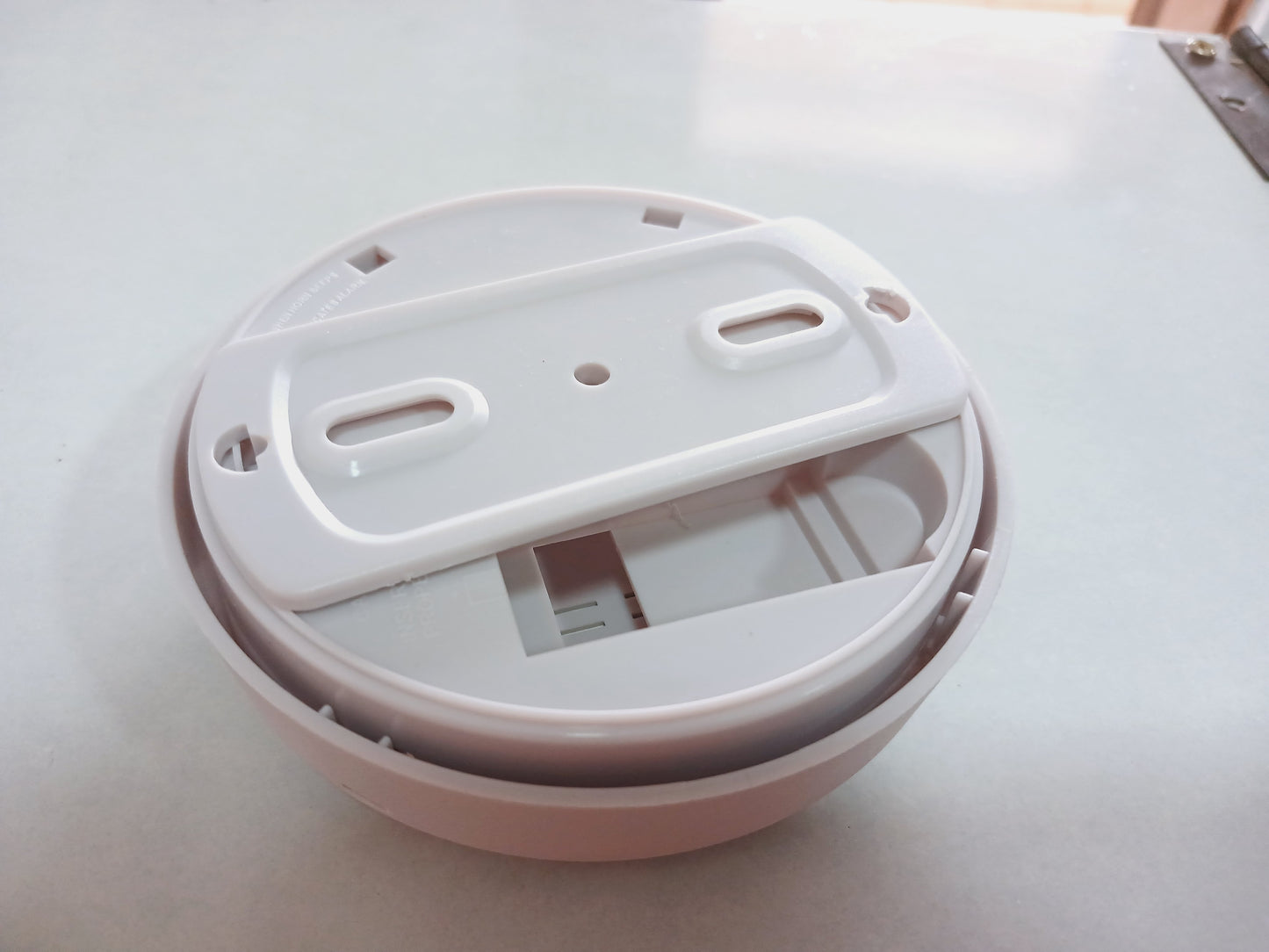 Gas sensor enclosure